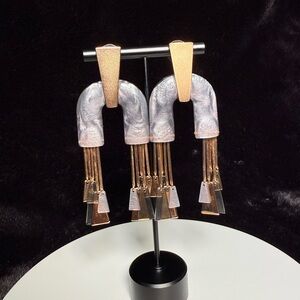 Kendra Scott Metallic Arch Statement Earrings with Gold Fringe ✨💫